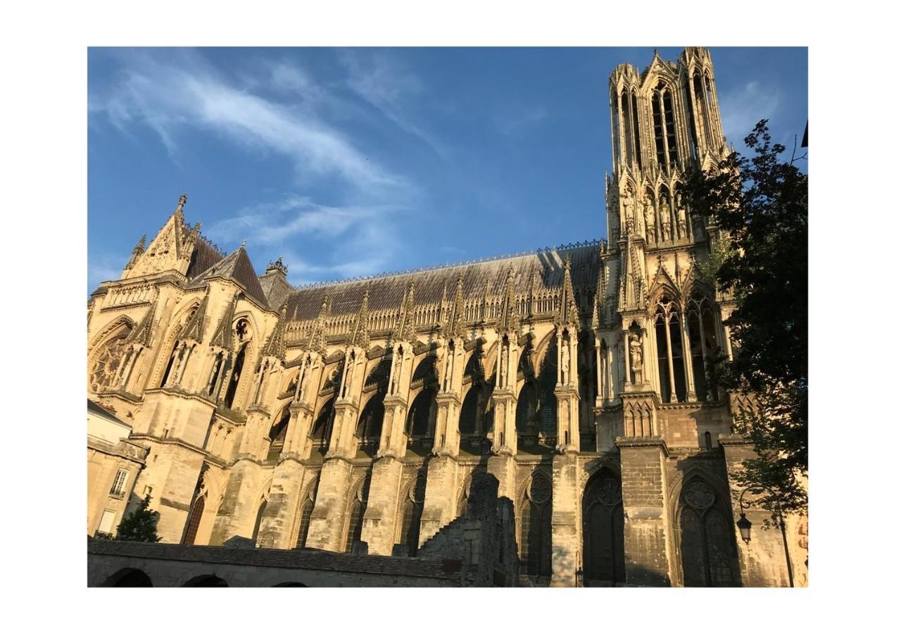 Chez La Rég'- Aux Pieds De La Cathédrale Reims